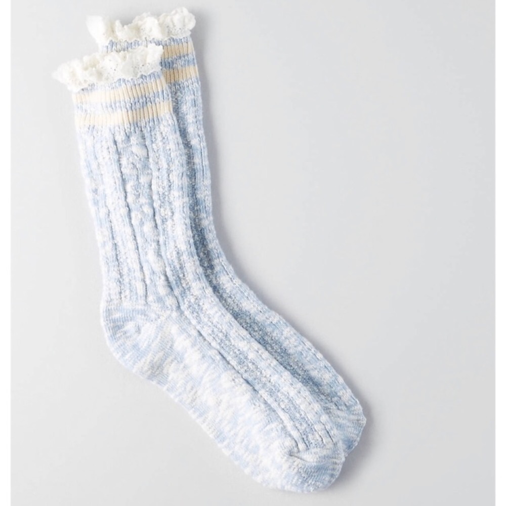 American Eagle AEO Varsity Lace Crew Socks